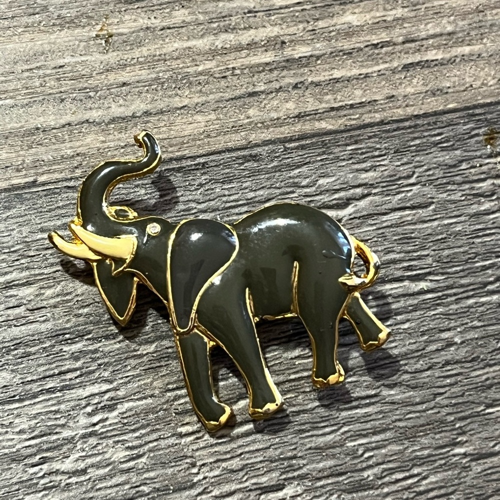 Elephant Enamel Pin - crystal eye and gold trim - vintage sears